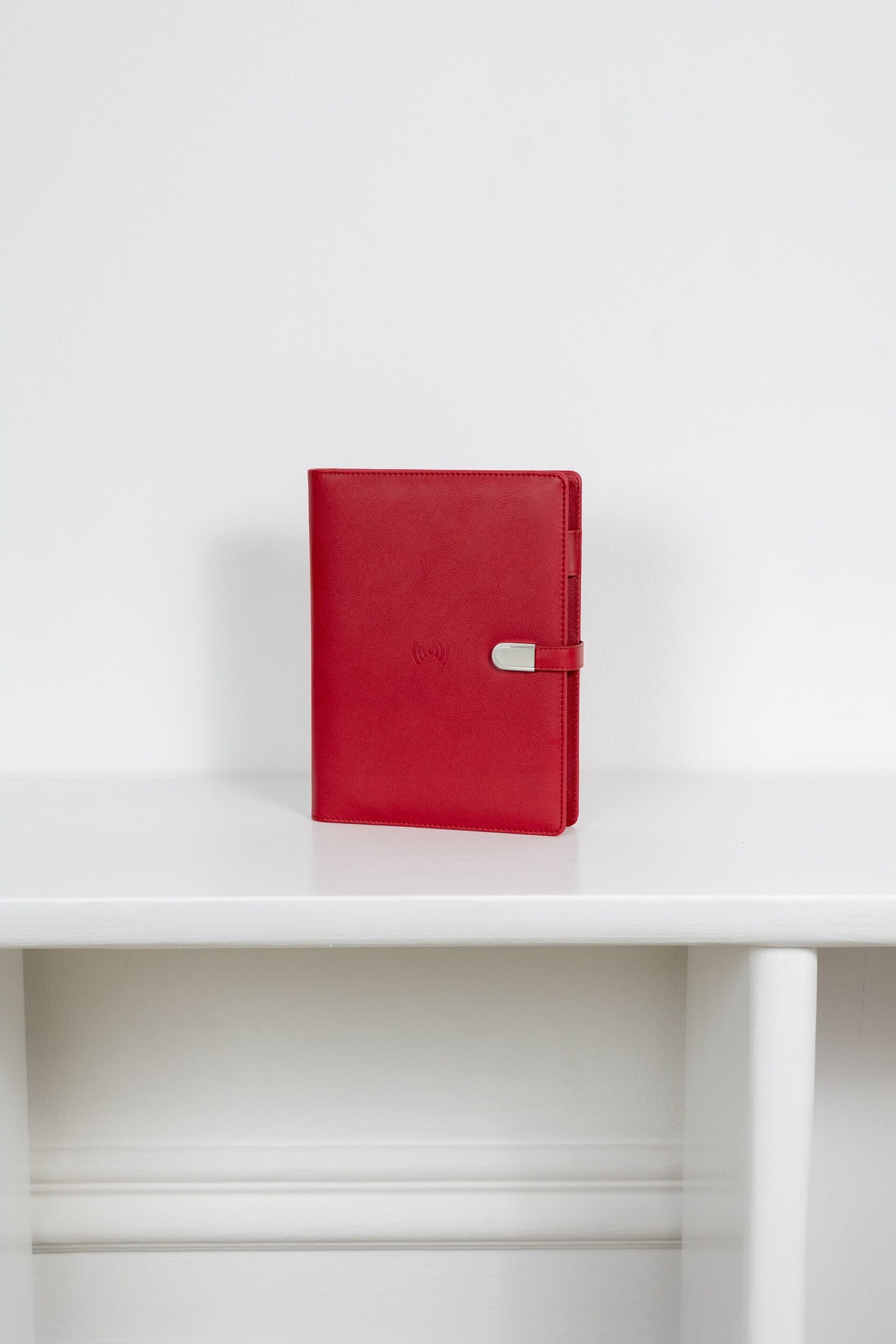 0f5a0303.jpg Smart блокнот London червоного кольору павербанк 8 000 mAh - Зображення 1